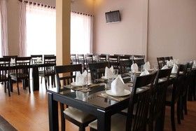 9 Dragon Hotel