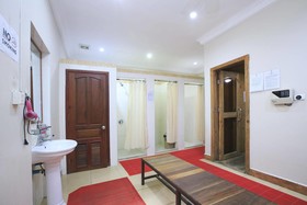 9 Dragon Hotel