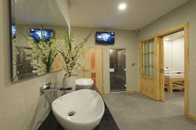Anik Boutique Hotel - Rainbow Bridge