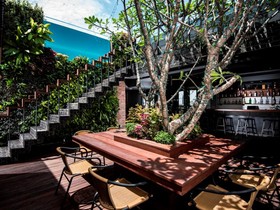 Aquarius Hotel & Urban Resort