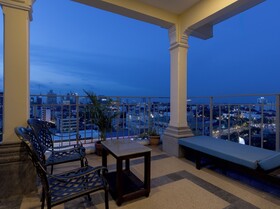 Arison Hotel