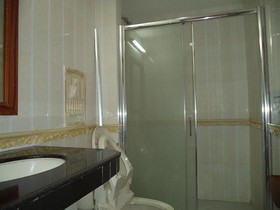 Chea Rithy Heng Hotel & KTV