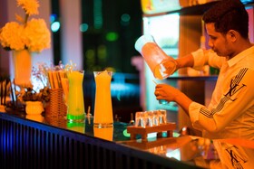 China Wind Holiday Hotel