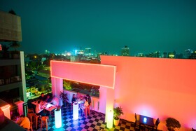 China Wind Holiday Hotel