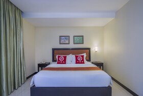 China Wind Holiday Hotel