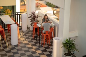 China Wind Holiday Hotel