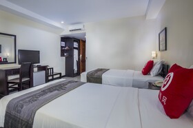 China Wind Holiday Hotel