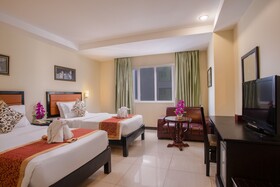 China Wind Holiday Hotel