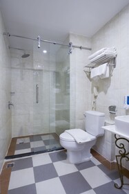 China Wind Holiday Hotel