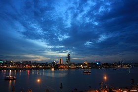 City Riverfront Hotel & Mart