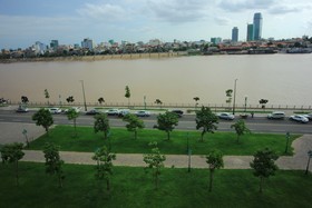 City Riverfront Hotel & Mart
