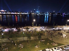 City Riverfront Hotel & Mart