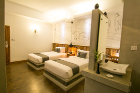 Double Leaf Boutique Hotel