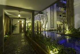 Double Leaf Boutique Hotel