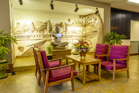 Double Leaf Boutique Hotel