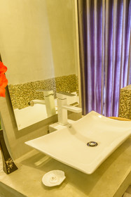 Double Leaf Boutique Hotel