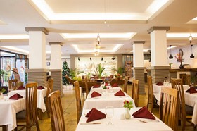 Double Leaf Boutique Hotel