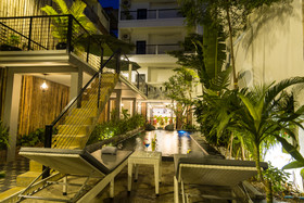 Double Leaf Boutique Hotel