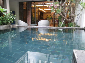 Double Leaf Boutique Hotel