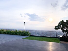 D Suites
