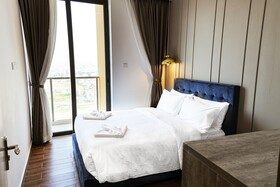 D Suites