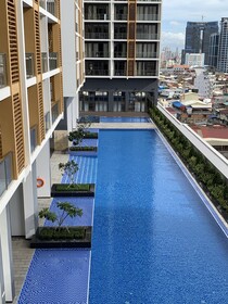 D Suites