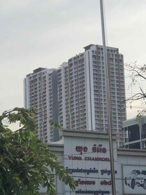 D Suites