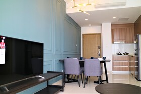 D Suites