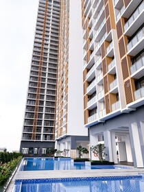 D Suites