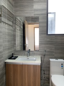 D Suites
