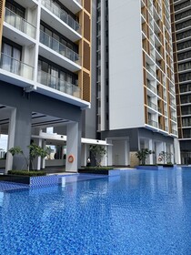 D Suites