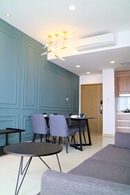 D Suites
