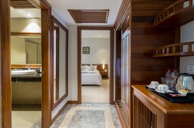 Dyvith Hotel