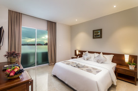 Dyvith Hotel