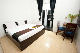 Eighty8 Backpackers Hostel