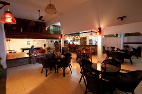 Eighty8 Backpackers Hostel