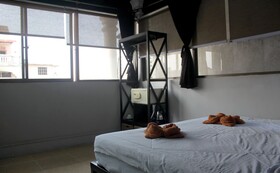 Eighty8 Backpackers Hostel