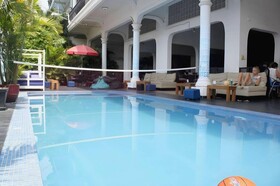 Eighty8 Backpackers Hostel