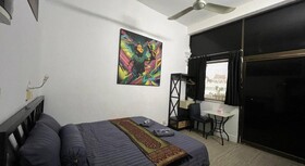 Eighty8 Backpackers Hostel