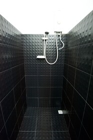 Eighty8 Backpackers Hostel