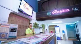 Eighty8 Backpackers Hostel