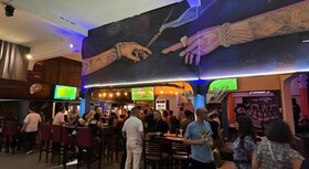 Eighty8 Backpackers Hostel