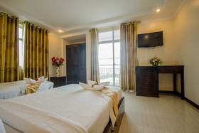 Good Luck Day Hotel