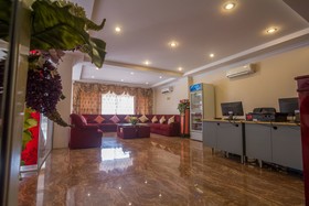 Good Luck Day Hotel