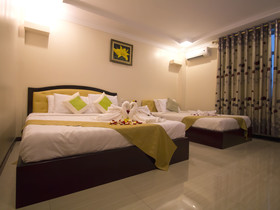 Good Luck Day Hotel
