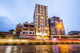 Good Luck Day Hotel