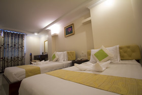 Good Luck Day Hotel
