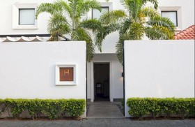 H Hotel Cambodia