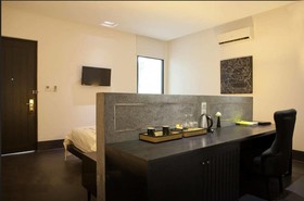 H Hotel Cambodia