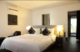 H Hotel Cambodia